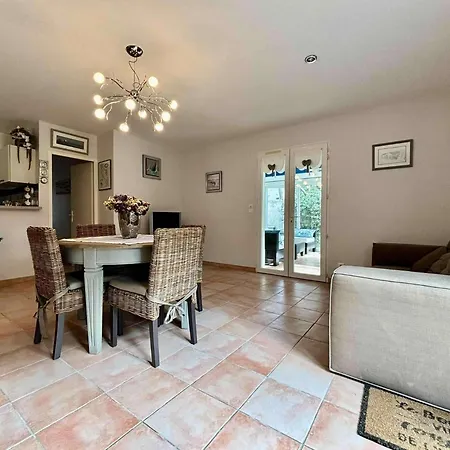 Maison 4 Pieces 6 Couchages Georges D'oleron Sgo000-078 Villa